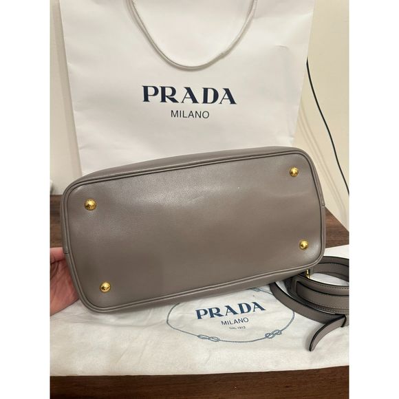 LUXURY PRADA SHOULDER BAG HANDBAG 1BA579 : ARGILLA COLOR, LEATHER NEW - Picture 6 of 7